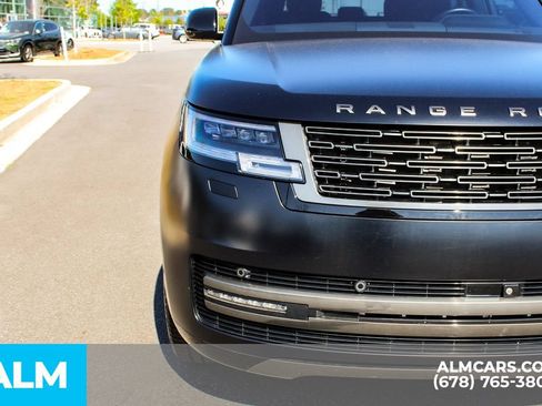 Used 2023 Land Rover Range Rover SE AWD/4WD image 10