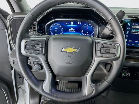 Used 2023 Chevrolet Silverado 1500 LT AWD/4WD image 14