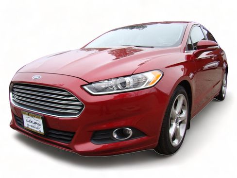 Used 2019 Ford Fusion Titanium image 5
