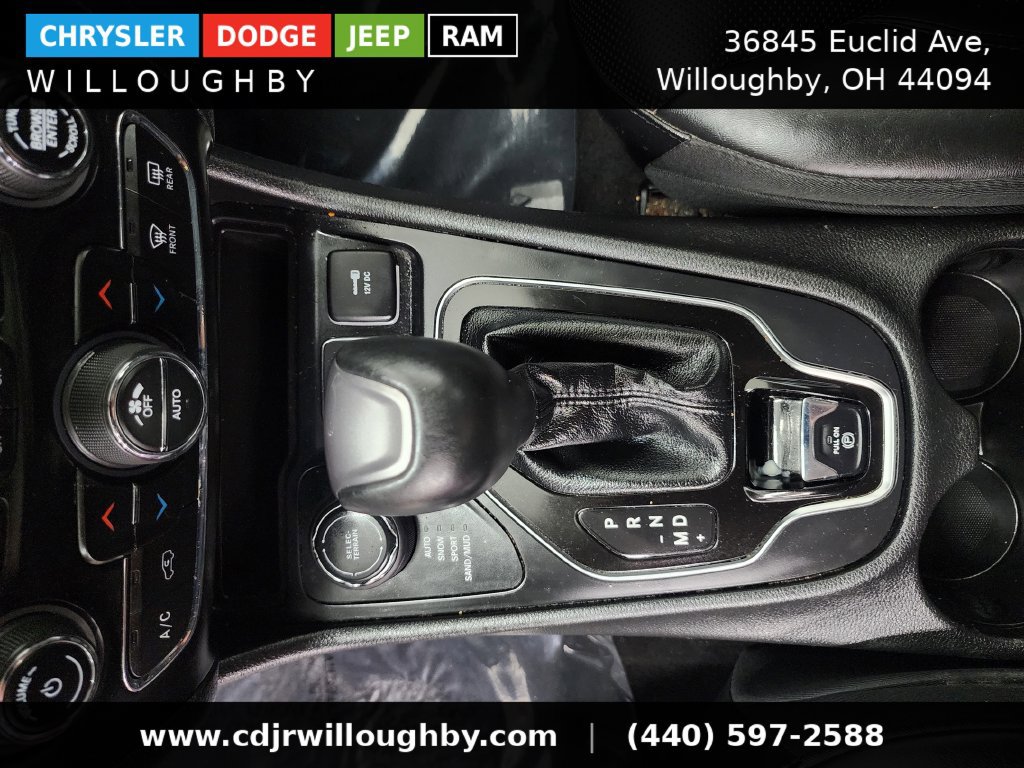 Used 2020 Jeep Cherokee Limited w/ Advanced Safety Group AWD/4WD image 23