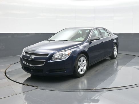 Used 2011 Chevrolet Malibu LS w/ LPO, Protection Package FWD image 3