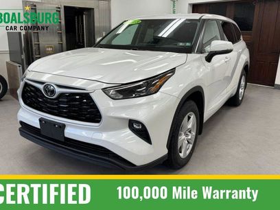 Used 2023 Toyota Highlander LE