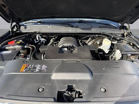 Used 2020 GMC Yukon XL Denali RWD image 15