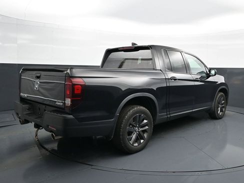 Used 2023 Honda Ridgeline Sport image 7