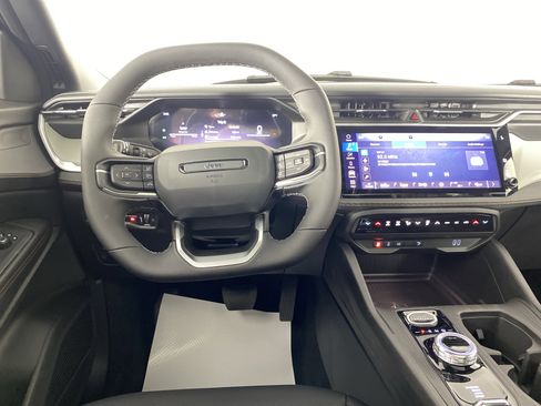 New 2026 Jeep Cherokee Limited image 18