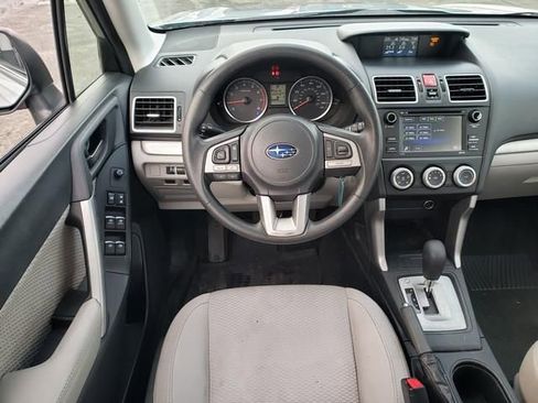 Used 2017 Subaru Forester 2.5i w/ Alloy Wheel Package image 14