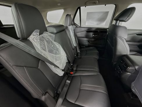 New 2025 Honda Pilot EX-L image 35