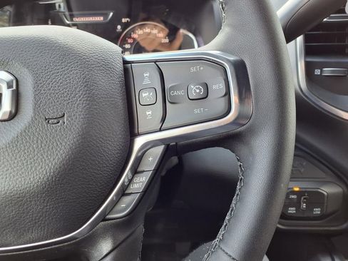 New 2026 RAM 2500 Laramie AWD/4WD image 12