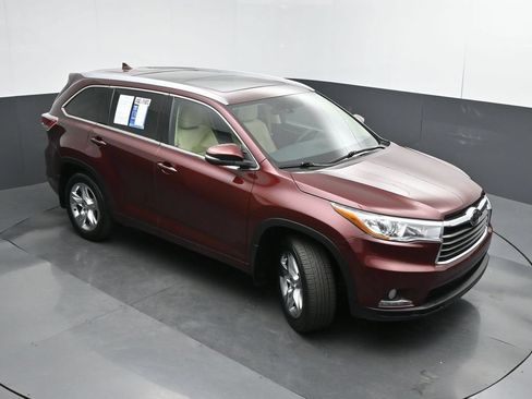 Used 2014 Toyota Highlander Limited Platinum AWD/4WD image 45