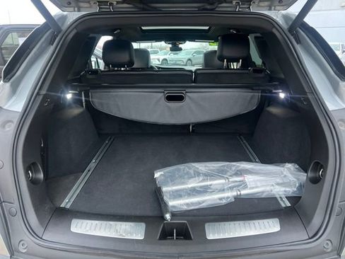 Used 2025 Cadillac XT5 Premium Luxury image 19