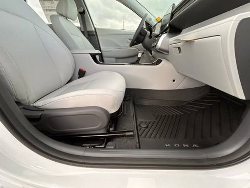 New 2026 Hyundai Kona SE AWD/4WD image 24