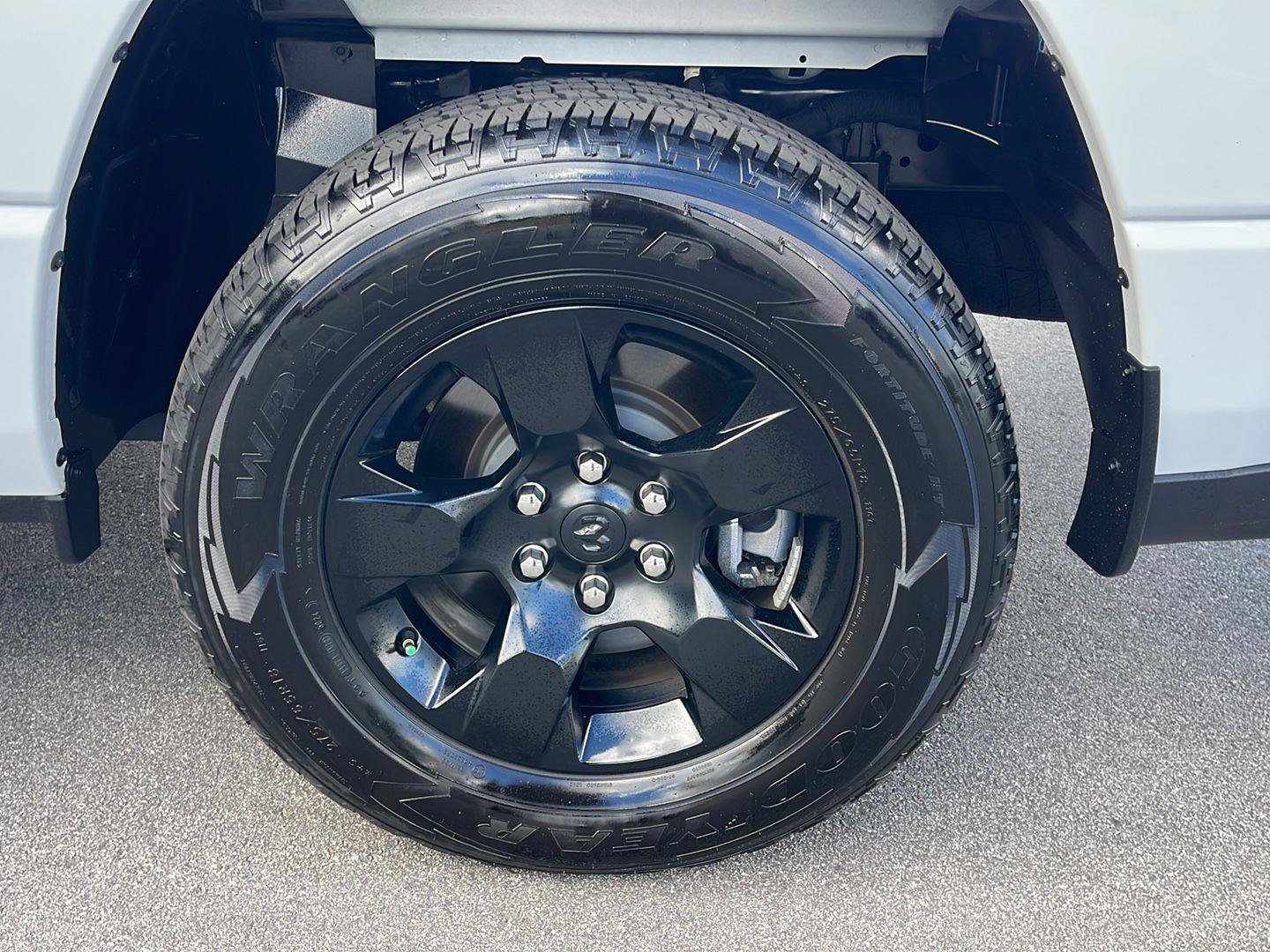 Used 2025 RAM 1500 Tradesman w/ Night Edition AWD/4WD image 12