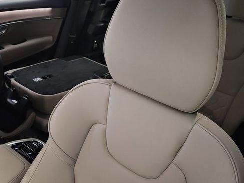 New 2026 Volvo XC90 T8 Core w/ Protection Package image 23