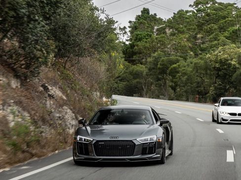 Used 2017 Audi R8 V10 AWD/4WD image 3