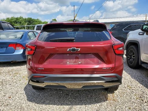Used 2024 Chevrolet Trax ACTIV w/ Driver Confidence Package FWD image 3