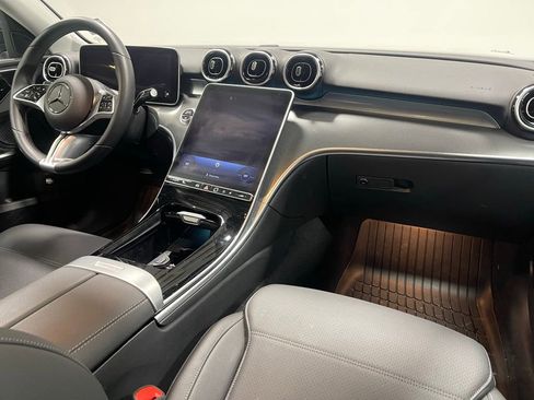 Used 2025 Mercedes-Benz C 300 4MATIC Sedan image 28