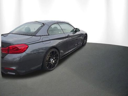 Used 2018 BMW M4 Convertible RWD image 6