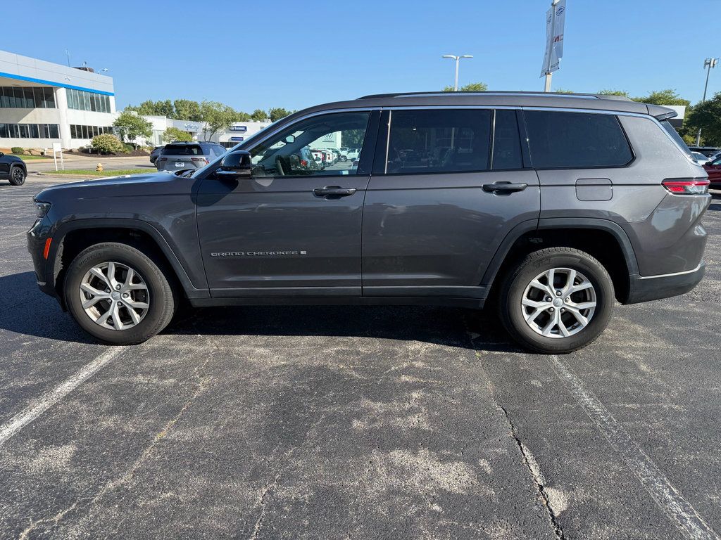 Used 2023 Jeep Grand Cherokee L Limited AWD/4WD image 8