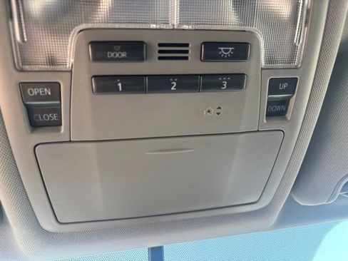 Used 2016 Toyota Highlander XLE AWD/4WD image 42