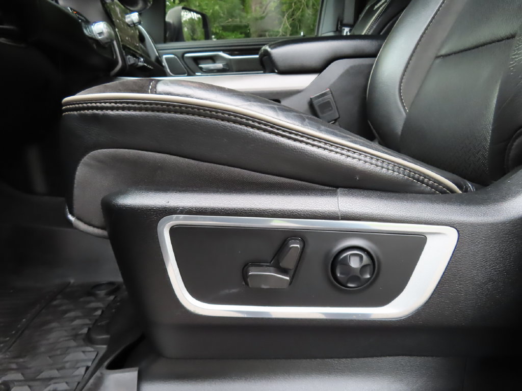 Used 2021 RAM 1500 Laramie AWD/4WD image 8