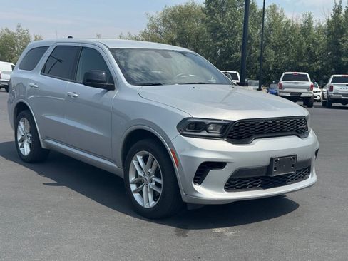 Used 2025 Dodge Durango GT AWD/4WD image 3