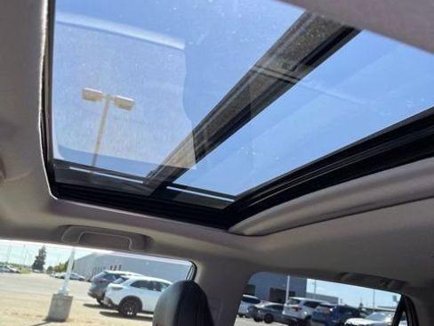 Used 2023 Toyota 4Runner TRD Off-Road Premium w/ Moonroof Package AWD/4WD image 15