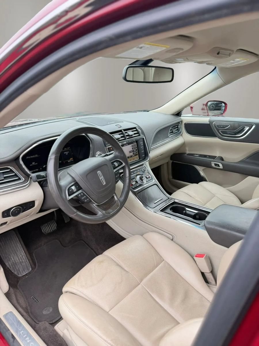 Used 2017 Lincoln Continental Select FWD image 12