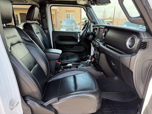 Used 2021 Jeep Wrangler Unlimited Sahara image 30