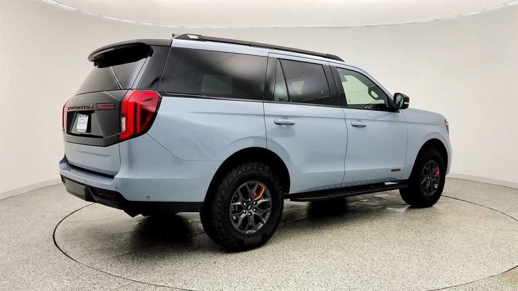 Used 2025 Ford Expedition Tremor AWD/4WD image 5