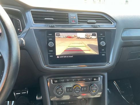Used 2021 Volkswagen Tiguan SEL Premium R-Line image 20