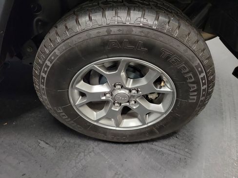 Used 2020 Jeep Wrangler Unlimited Sport image 10