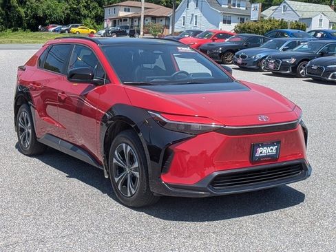 Used 2024 Toyota bZ4X AWD w/ Weather Package image 3