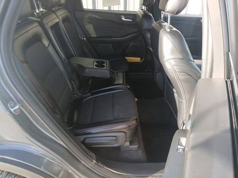 Used 2025 Ford Escape ST-Line image 18
