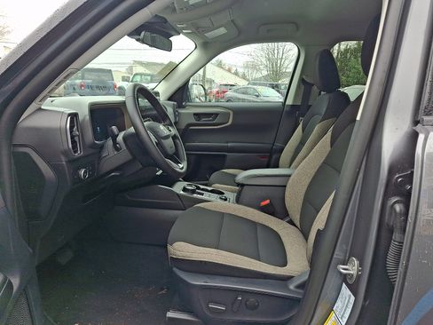 Used 2025 Ford Bronco Sport Big Bend w/ Convenience Package image 13