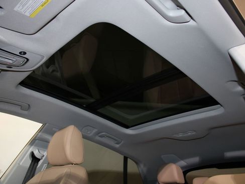 Used 2023 Audi Q8 Premium Plus image 4