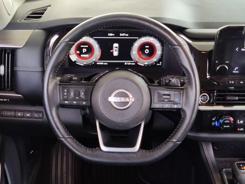 Used 2022 Nissan Pathfinder Platinum w/ Cargo Package FWD image 28