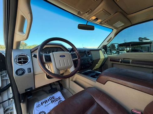 Used 2012 Ford F250 King Ranch w/ King Ranch w/Chrome Pkg image 19