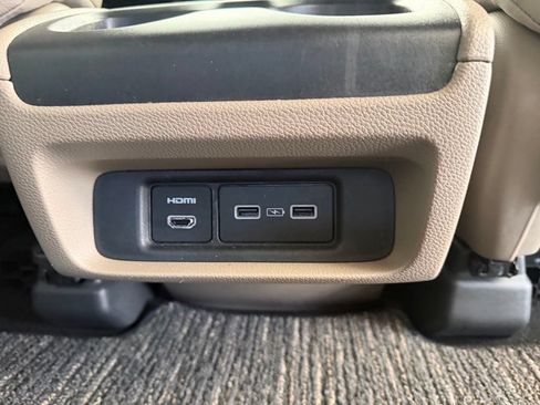 Used 2023 Honda Odyssey Touring image 32