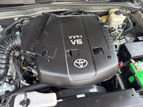 Used 2005 Toyota 4Runner Limited RWD image 24