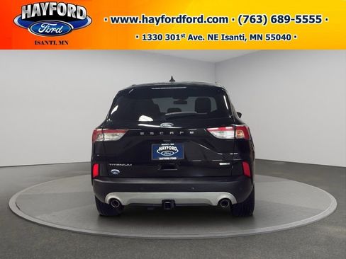 Used 2020 Ford Escape Titanium image 4
