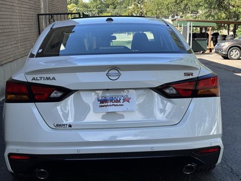 New 2026 Nissan Altima 2.5 SR w/ SR Premium Package FWD image 15