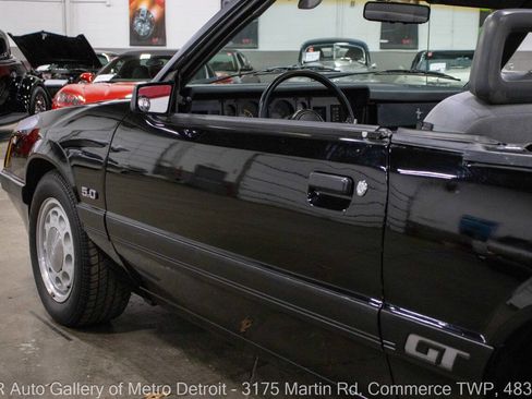 Used 1986 Ford Mustang LX image 23