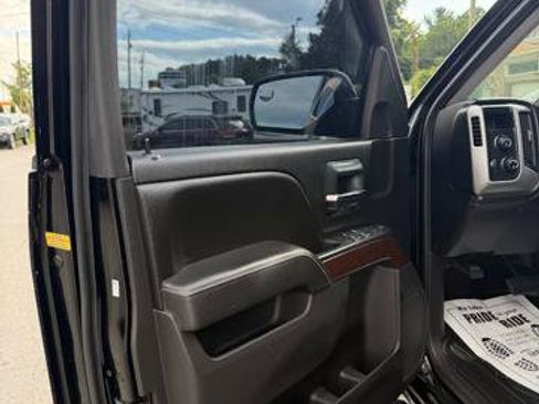 Used 2014 GMC Sierra 1500 SLE w/ Suspension Package, Off-Road AWD/4WD image 13