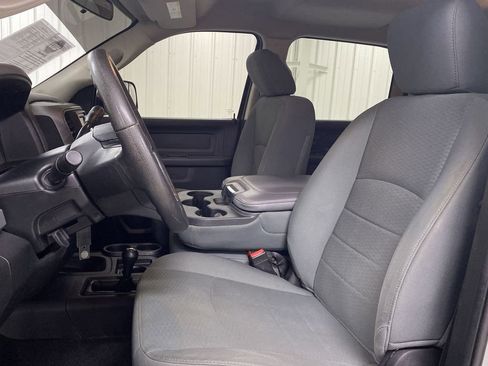 Used 2018 RAM 2500 Tradesman w/ Chrome Appearance Group image 10