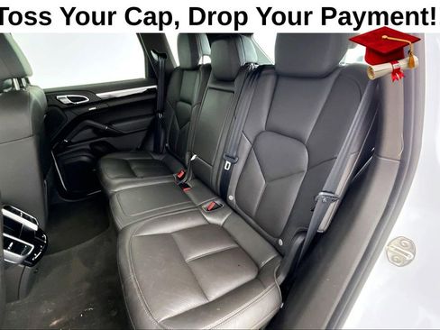 Used 2016 Porsche Cayenne AWD/4WD image 33