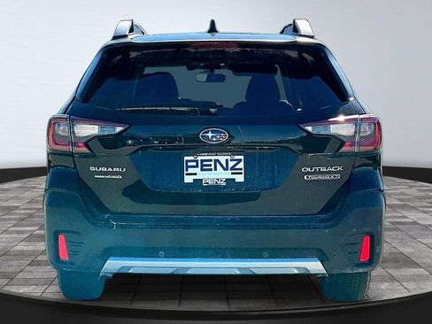 Used 2022 Subaru Outback Touring XT AWD/4WD image 5