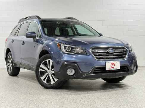 Used 2018 Subaru Outback 3.6R Limited AWD/4WD image 4