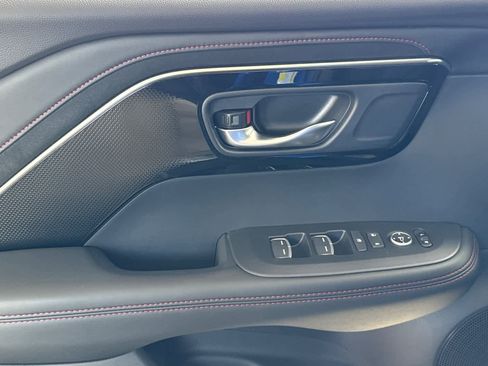 Certified 2025 Acura ADX A-Spec image 7