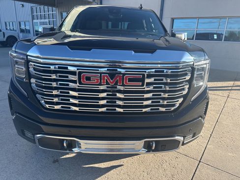 Used 2023 GMC Sierra 1500 Denali w/ Denali Reserve Package image 7