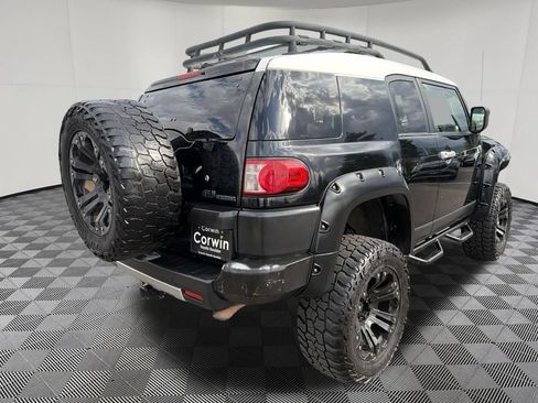 Used 2007 Toyota FJ Cruiser 4WD w/ Upgrade Pkg 2 image 7